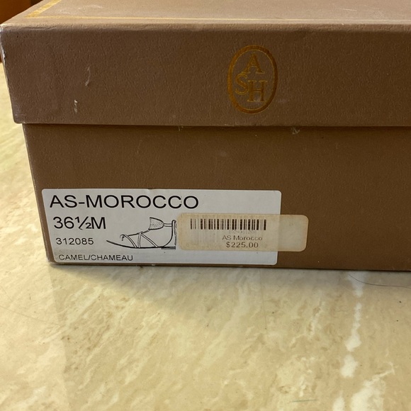 Ash Morocco Sandal, 6.5 - Picture 7 of 7